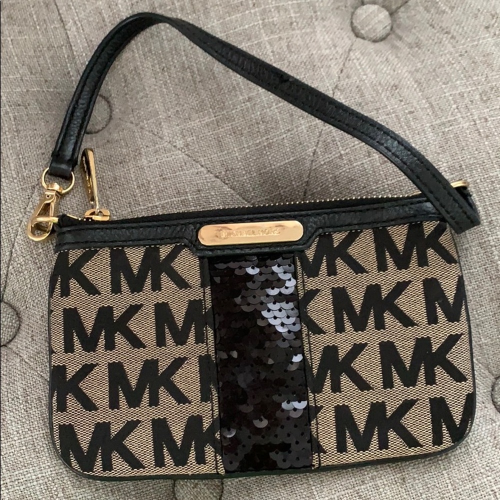 Michael Kors Wristlet